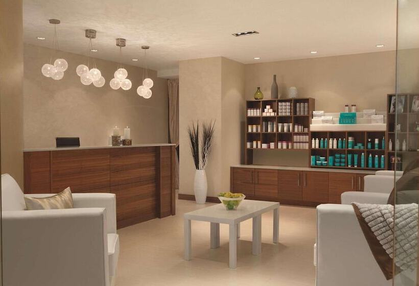 Radisson Hotel & Conference Centre Calgary Airport