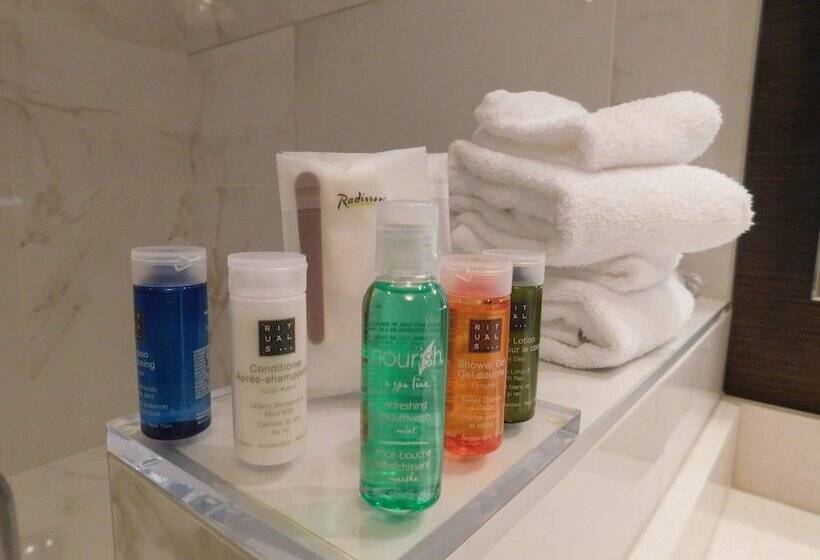 Radisson Hotel & Conference Centre Calgary Airport