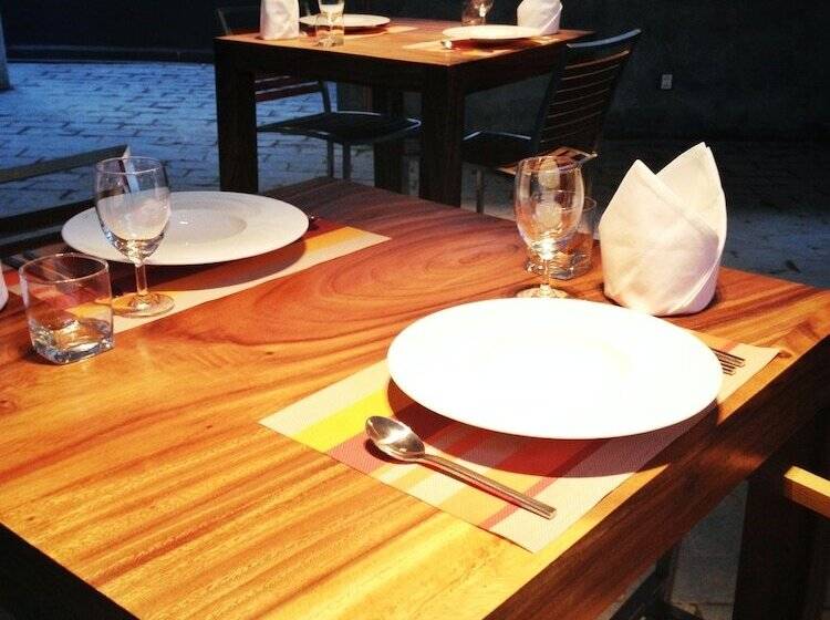 בית מלון כפרי Rambutan Resort – Phnom Penh