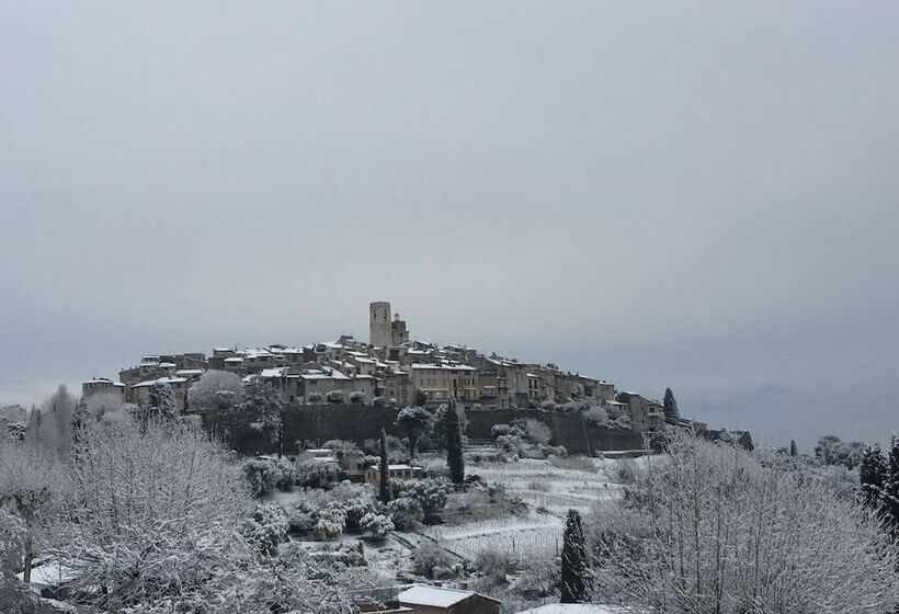 فندق Restaurant La Vague De Saint Paul