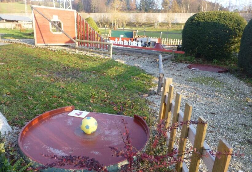 ホテル Rosslwirt Rast