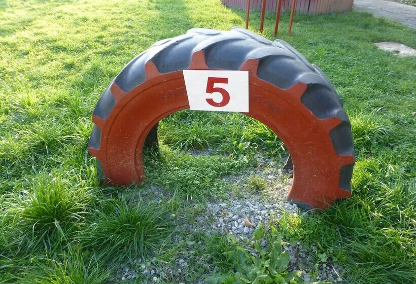 ホテル Rosslwirt Rast