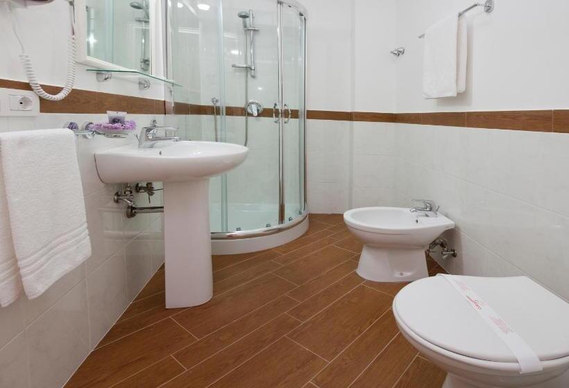 Отель Royal Hills