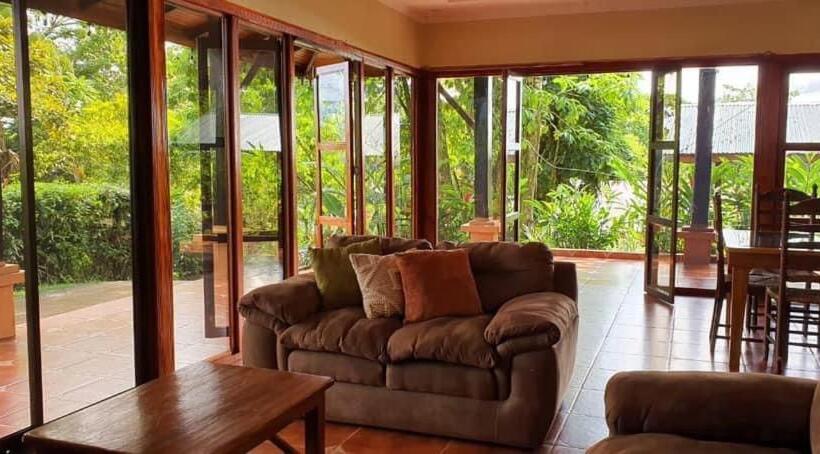 فندق ريفى Ara Ambigua Lodge