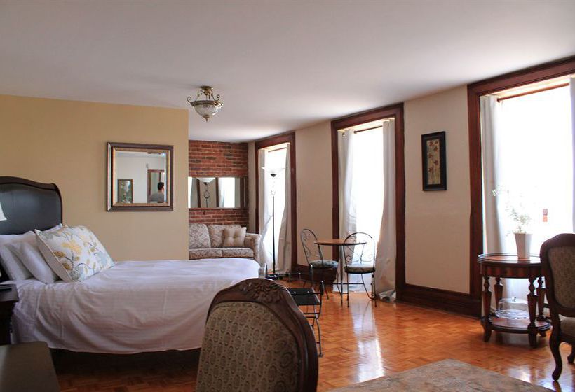 田舎風ホテル Auberge de la Place Royale