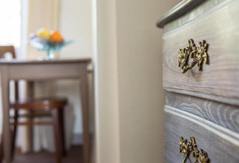 Отель Saint Paul