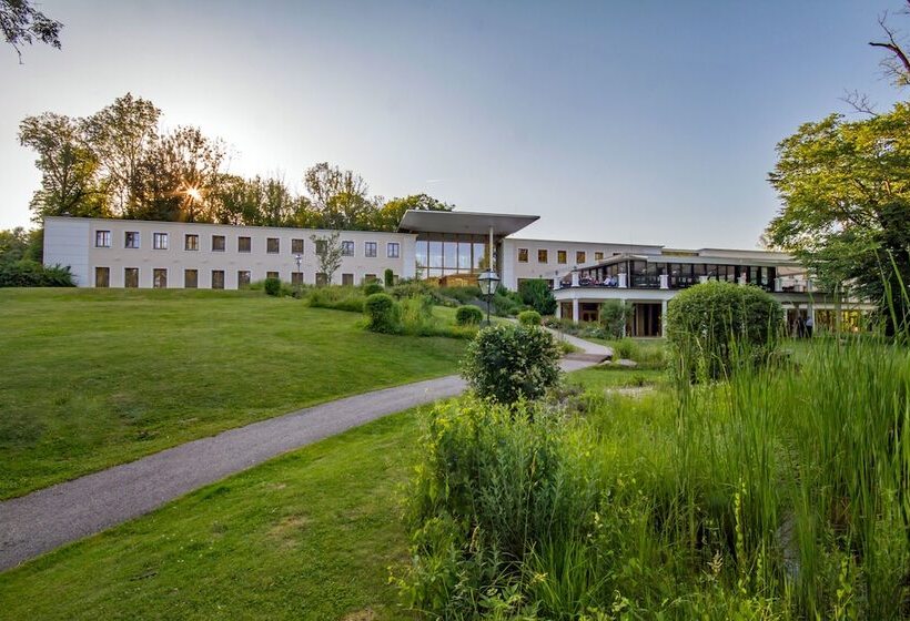 בית מלון כפרי Schlosspark Mauerbach   Adults Only