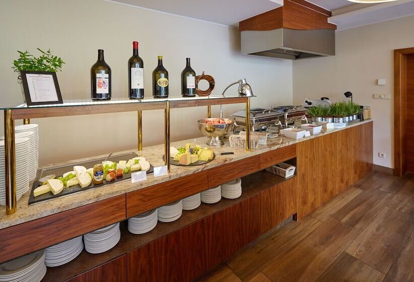 בית מלון כפרי Schlosspark Mauerbach   Adults Only