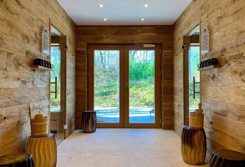 בית מלון כפרי Schlosspark Mauerbach   Adults Only