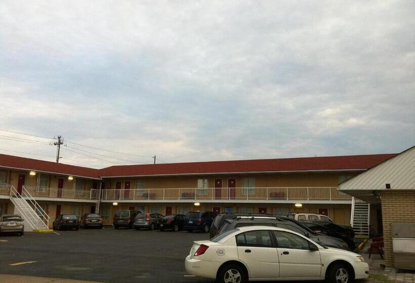 호텔 Scottish Inn Near The Falls And Casino