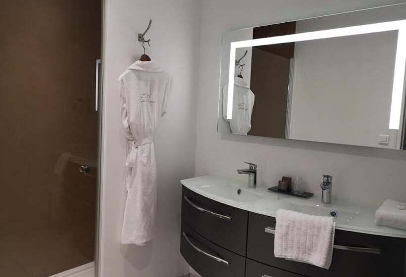 호텔 Hôtel Restaurants & Spa Perier Du Bignon