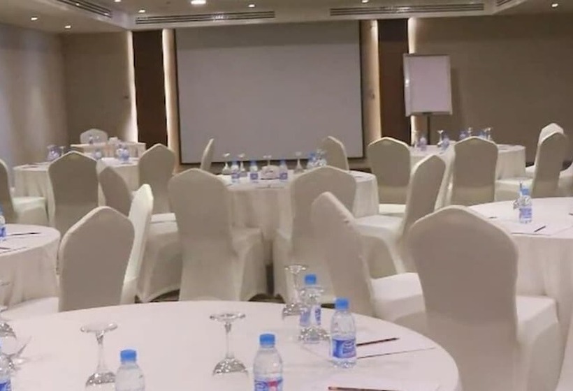 ホテル Sumou Al Khobar