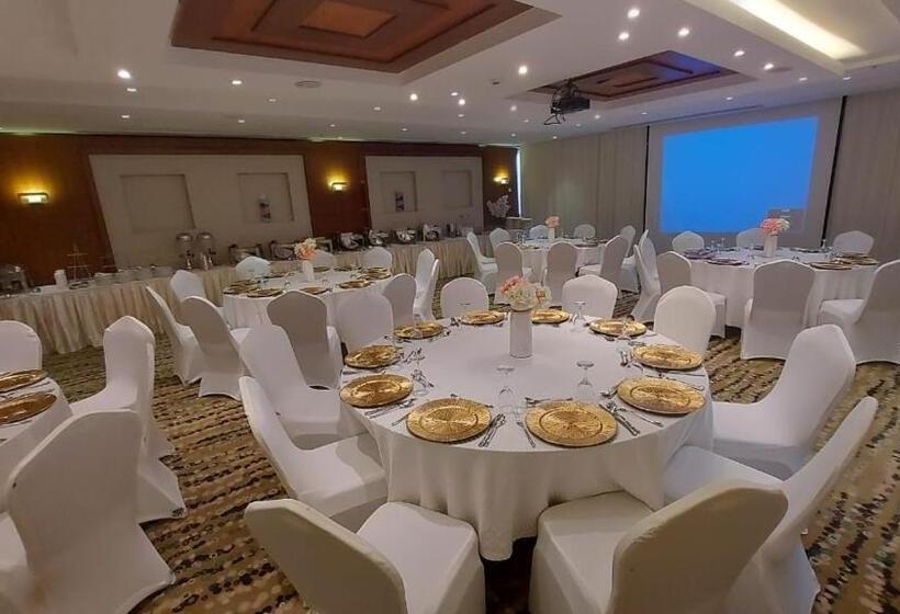 ホテル Sumou Al Khobar