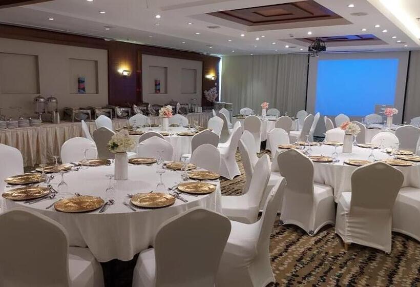 ホテル Sumou Al Khobar