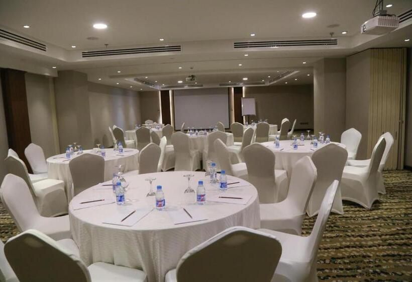 ホテル Sumou Al Khobar