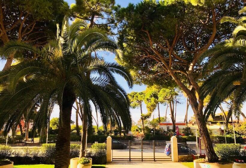 هتل Terme Marine Leopoldo Ii Terme & Spa