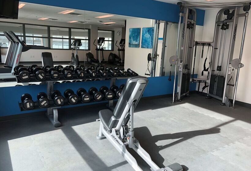 The Grand Winnipeg Airport Hotel By Lakeview