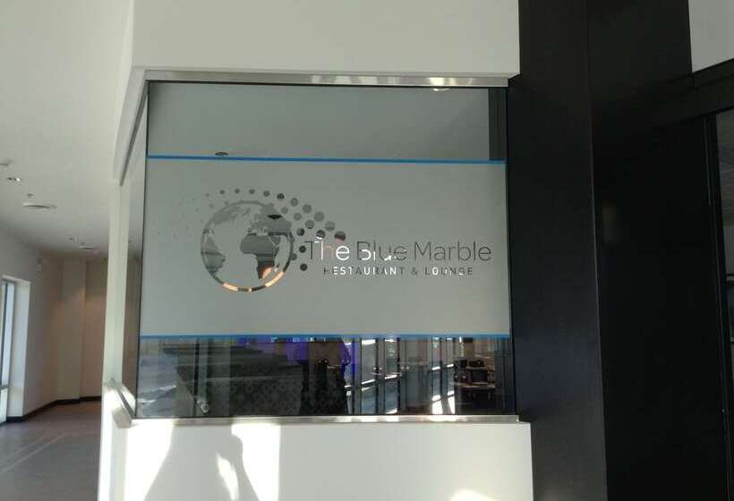 The Grand Winnipeg Airport Hotel By Lakeview