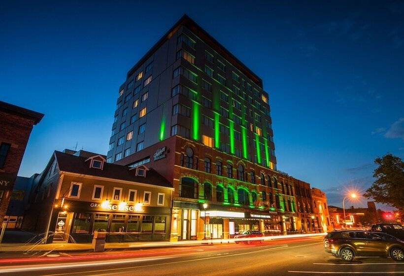 ホテル The Holman Grand