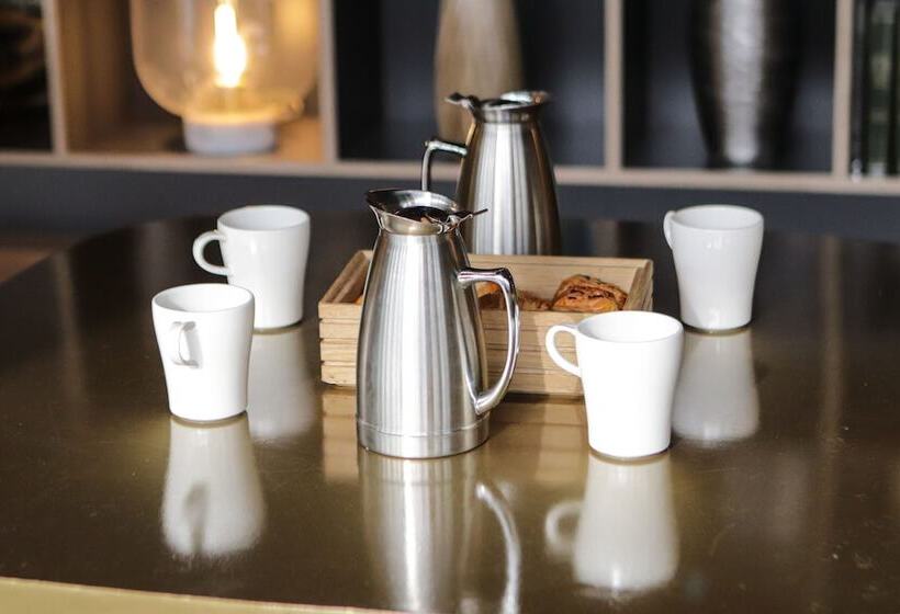 هتل Padja Hôtel & Spa Vannes