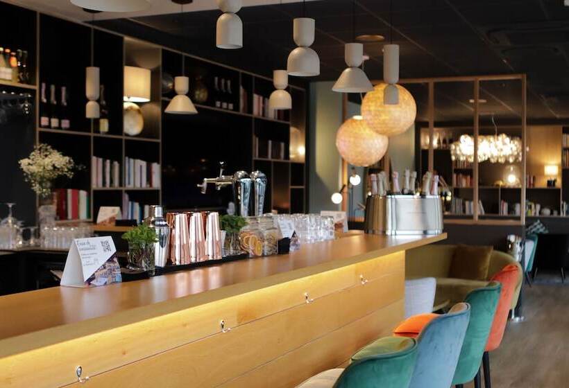 هتل Padja Hôtel & Spa Vannes