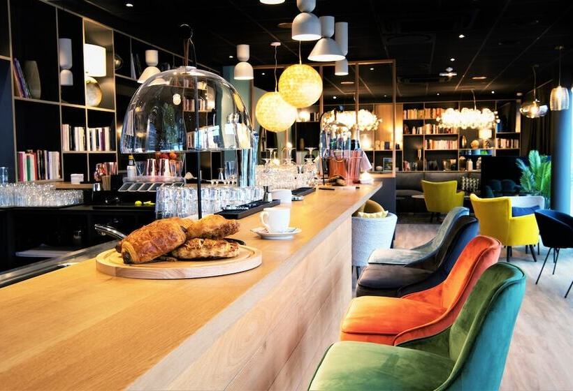 هتل Padja Hôtel & Spa Vannes