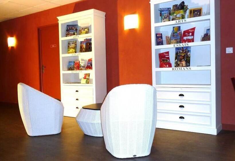 Отель The Originals City, Logis D Elbée, Cholet Nord