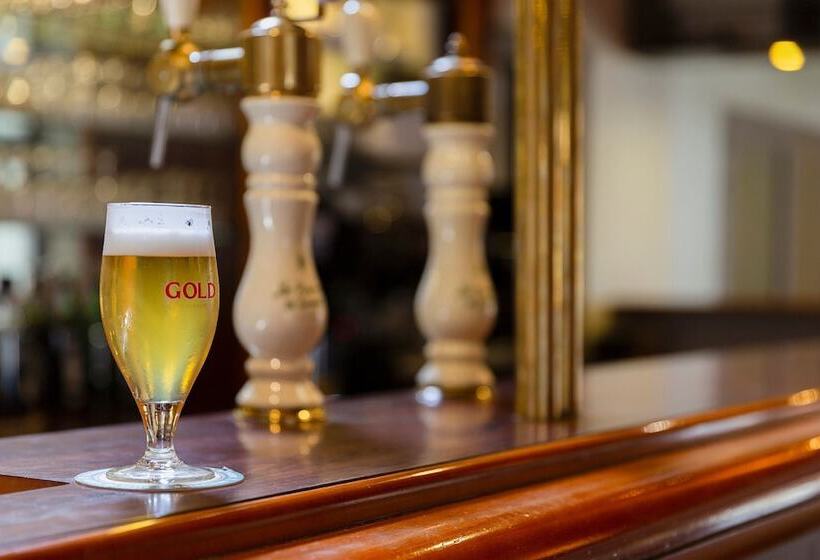 Отель The Originals City, Logis D Elbée, Cholet Nord