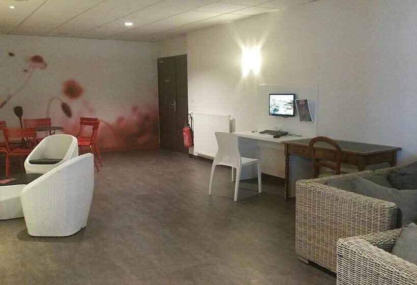 Отель The Originals City, Logis D Elbée, Cholet Nord