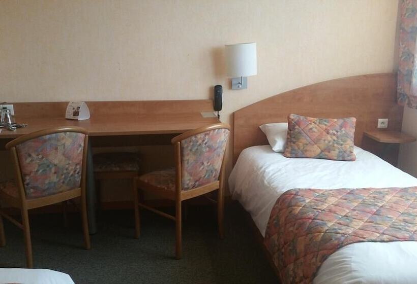 Отель The Originals City, Logis D Elbée, Cholet Nord