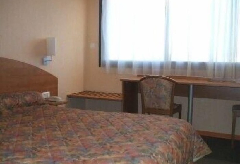 Отель The Originals City, Logis D Elbée, Cholet Nord