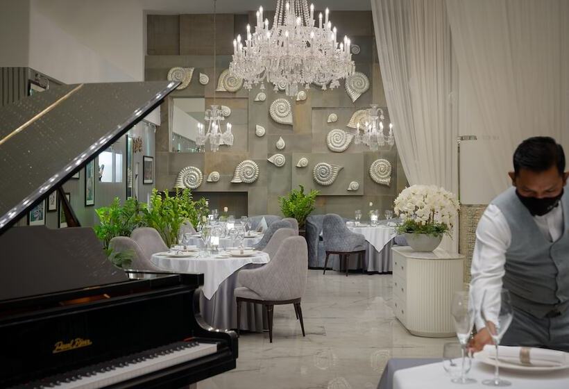 ホテル The Privilege Floor By Borei Angkor