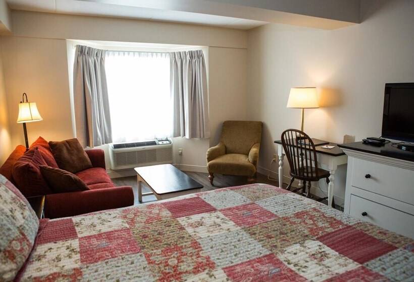 فندق The Village Inn Of Lakefield