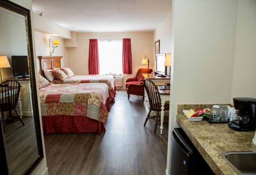 فندق The Village Inn Of Lakefield