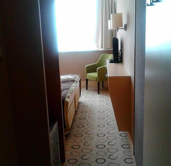 Отель Thermal  Harkany