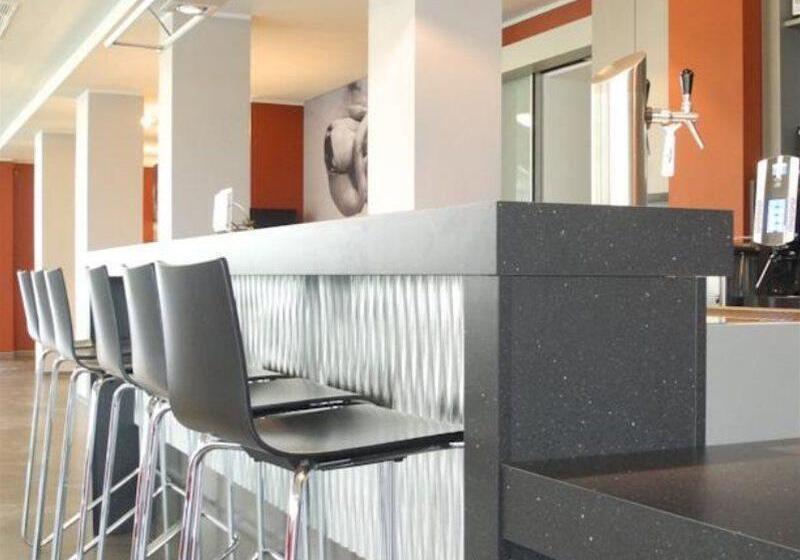 Отель Sportforum