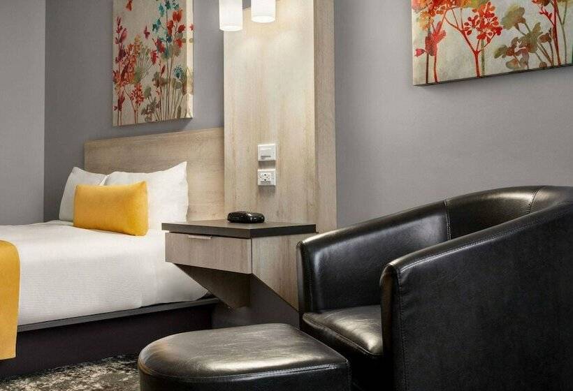 ホテル Travelodge By Wyndham Alma