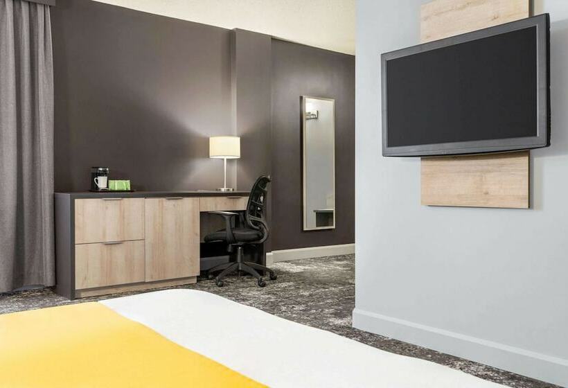 ホテル Travelodge By Wyndham Alma