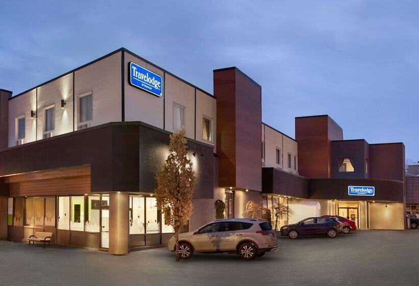 ホテル Travelodge By Wyndham Alma