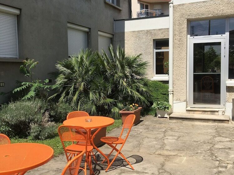 ホテル Val De Saone Lyon Caluire Rillieux