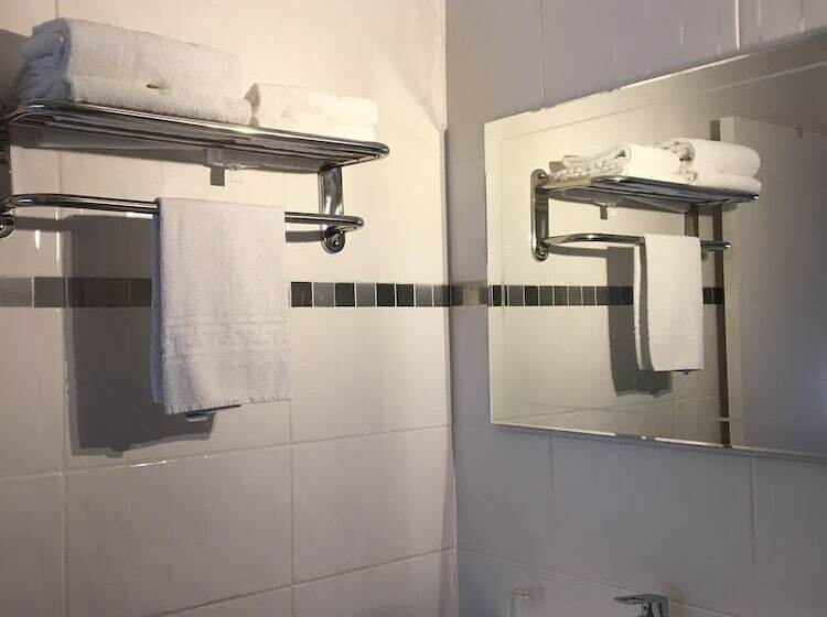 ホテル Val De Saone Lyon Caluire Rillieux