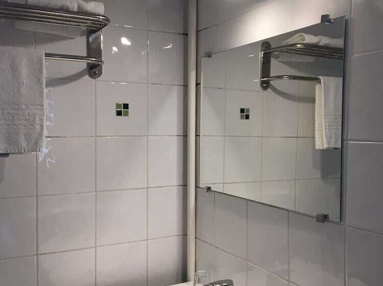 ホテル Val De Saone Lyon Caluire Rillieux