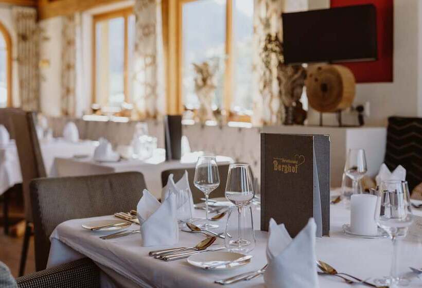 فندق Berghof   St Johann In Salzburg