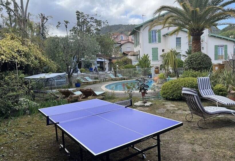 فندق Villa Roseraie