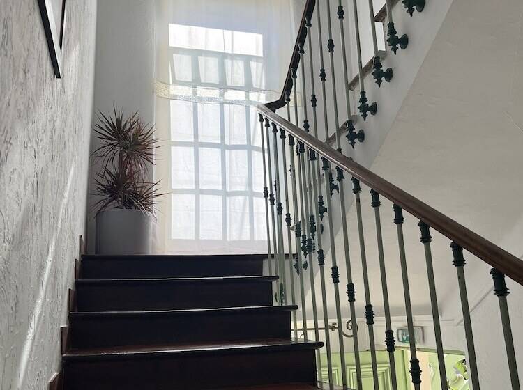 فندق Villa Roseraie