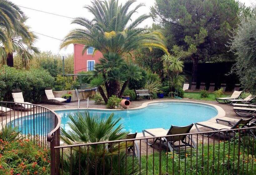 فندق Villa Roseraie