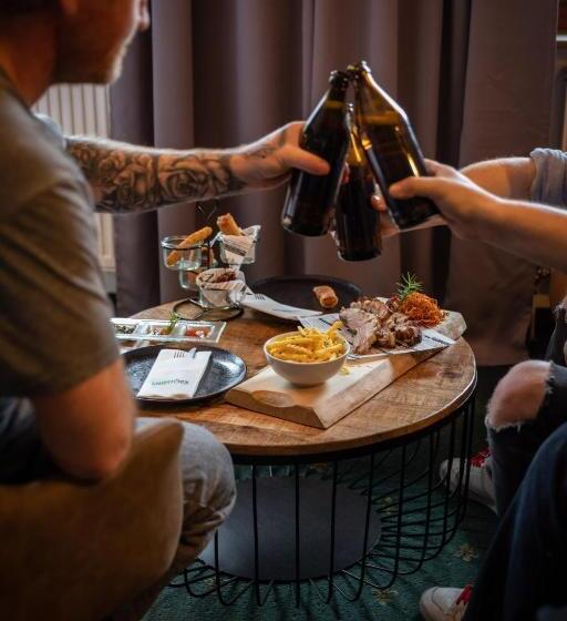 호텔 Wirtshaus Tauernhex