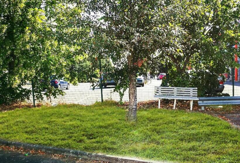 Lemon Hotel Ch Futuroscope