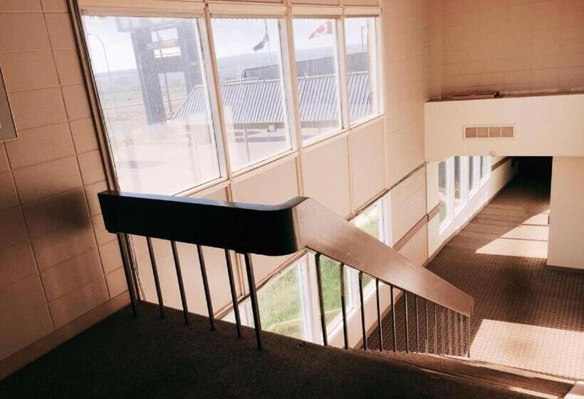 فندق على الطريق Hi Valley Motor Inn