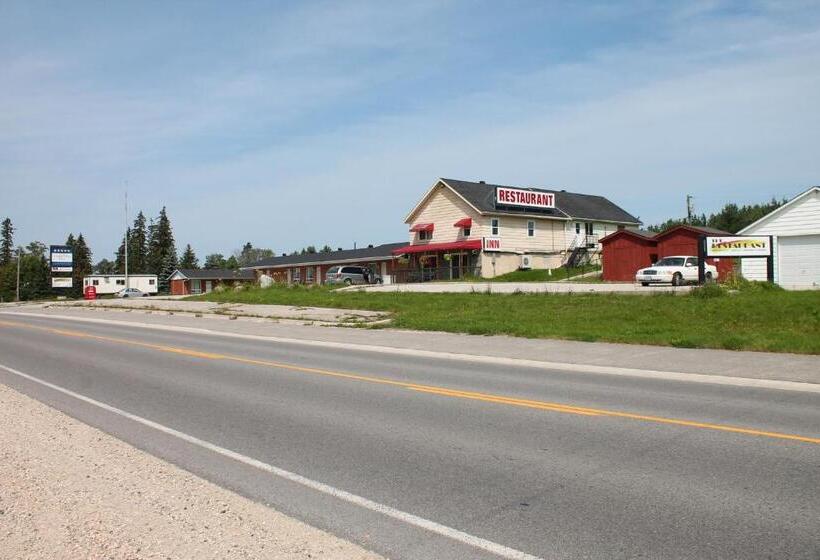 فندق على الطريق Leelas Villa Inn Flesherton